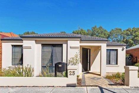 Property photo of 25 Charing Cross Road Joondalup WA 6027