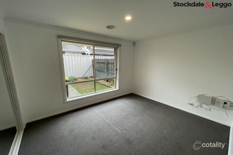 Property photo of 2/11 Waratah Avenue Tullamarine VIC 3043