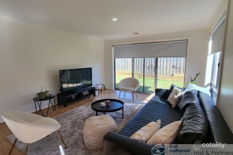 Property photo of 4/7 Osborn Grove Pakenham VIC 3810