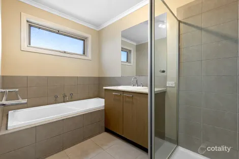 Property photo of 27 Monastery Drive Wendouree VIC 3355