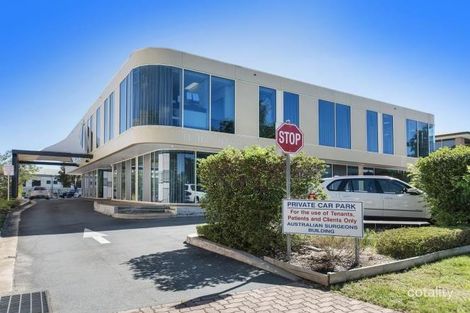 13 Napier Cl, Deakin, ACT 2600