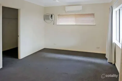 Property photo of 6 Wheatley Avenue Bentley Park QLD 4869