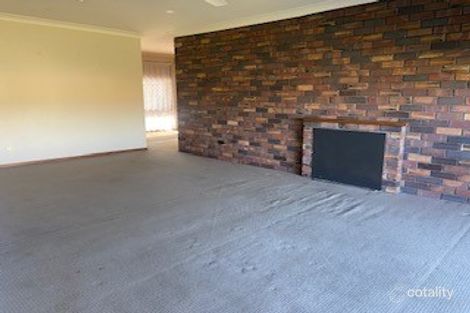 Property photo of 13 Pitmedden Drive West Wodonga VIC 3690