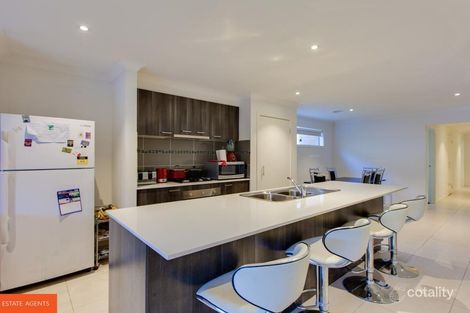 Property photo of 14 Wheelers Park Drive Cranbourne North VIC 3977