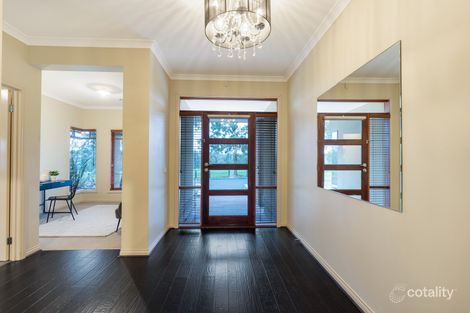 Property photo of 52 Bridgehaven Drive Craigieburn VIC 3064
