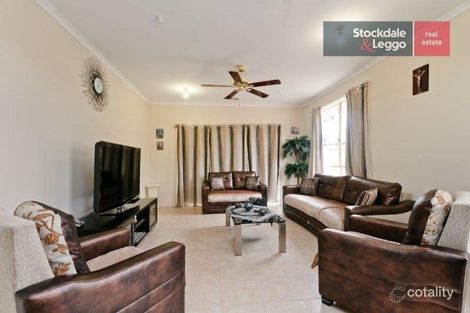 Property photo of 4 Currumbin Link Craigieburn VIC 3064