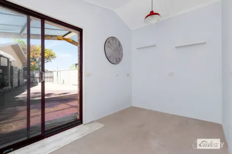 Property photo of 8 Excelsa Court Maloneys Beach NSW 2536