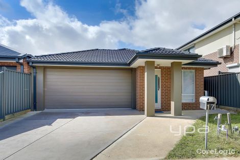 Property photo of 17 Admiration Drive Craigieburn VIC 3064