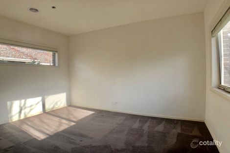 Property photo of 2/1031 Dandenong Road Malvern East VIC 3145