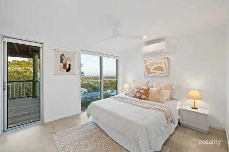 Property photo of 137 Grandview Drive Yaroomba QLD 4573