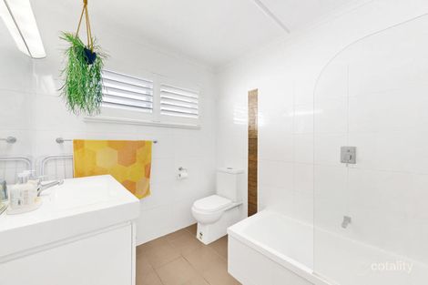 Property photo of 3/11 Henry Street Greenslopes QLD 4120