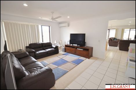 Property photo of 9 Winzear Drive Kallangur QLD 4503