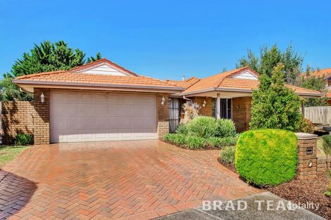8 Madison Cl, Taylors Lakes, VIC 3038