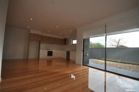 Property photo of 6/27 Alpine Grove Pascoe Vale VIC 3044