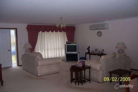 Property photo of 48 Sheraton Circuit Bomaderry NSW 2541
