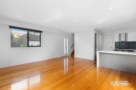 2/28-30 Hutton St, Thornbury, VIC 3071