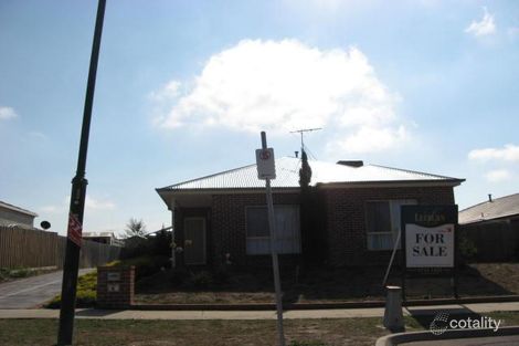 2/28 Charter Rd E, Sunbury, VIC 3429