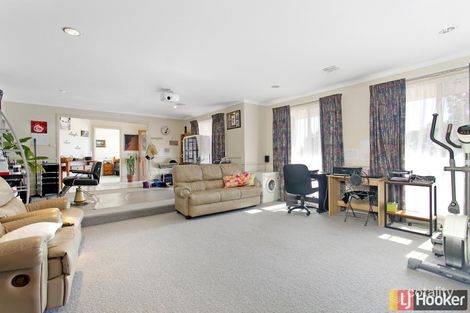 Property photo of 18 Morrison Place Karabar NSW 2620