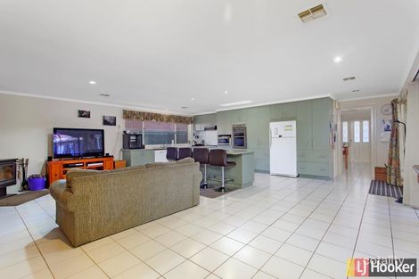 Property photo of 18 Morrison Place Karabar NSW 2620
