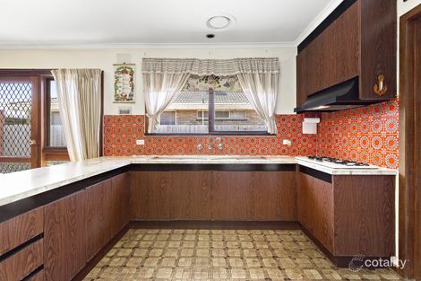 Property photo of 41 Illawarra Crescent Dandenong North VIC 3175