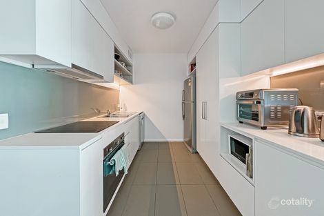 Property photo of 302/68 McIlwraith Street South Townsville QLD 4810