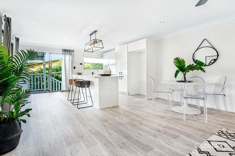 Property photo of 24 Theodore Place Molendinar QLD 4214