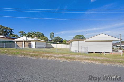 Property photo of 17 Laelana Avenue Budgewoi NSW 2262