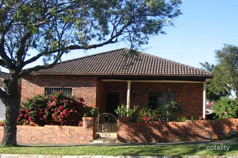 84 Crinan St, Hurlstone Park, NSW 2193