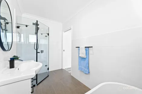 Property photo of 9 Ascension Way Batehaven NSW 2536