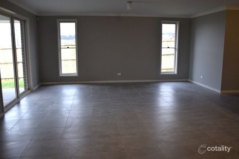 Property photo of 36 Grasshawk Drive Chisholm NSW 2322