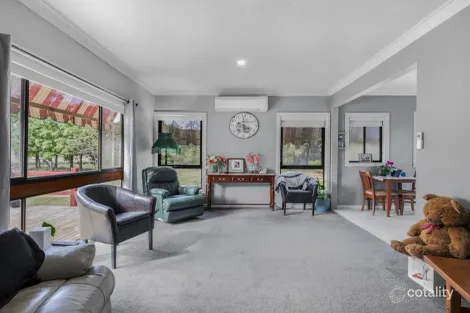 Property photo of 40 School Road Springhurst VIC 3682