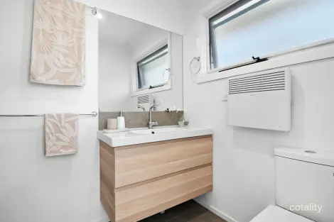 Property photo of 1/31 Olympic Parade Dromana VIC 3936