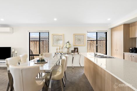 Property photo of 22 Oxenham Circuit Augustine Heights QLD 4300