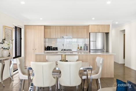 Property photo of 22 Oxenham Circuit Augustine Heights QLD 4300