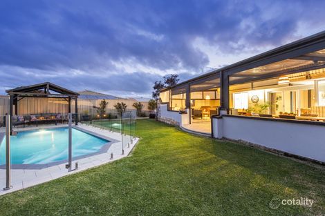 5 Petrel Cl, Halls Head, WA 6210