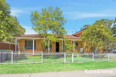 55 Lithgow St, Campbelltown, NSW 2560