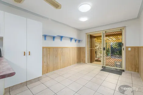 Property photo of 1/4 Robin Joy Close Labrador QLD 4215