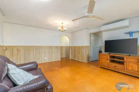 Property photo of 1/4 Robin Joy Close Labrador QLD 4215