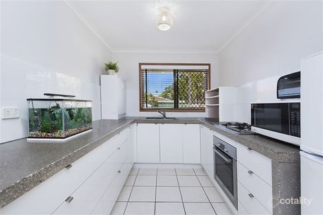 1/6 Currawan St, Warana, QLD 4575