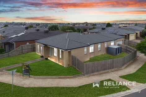 Property photo of 46 Bridlepath Drive Truganina VIC 3029