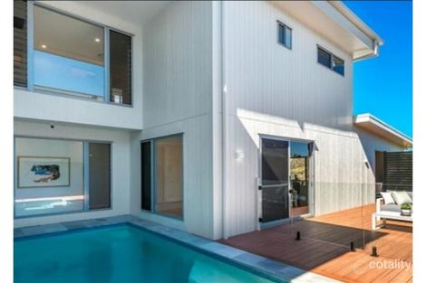 Property photo of 32 King Arthur Terrace Tennyson QLD 4105