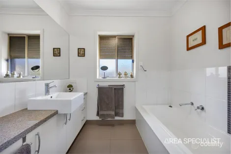 Property photo of 2/4-8 Princess Road Corio VIC 3214