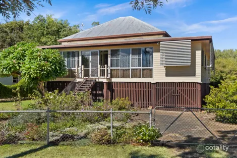 66 Hume St, Pittsworth, QLD 4356