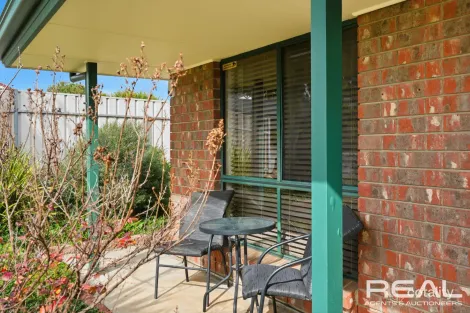 Property photo of 1 Phillip Avenue Craigmore SA 5114