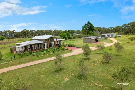 Property photo of 11 Kerridges Road Glen Aplin QLD 4381