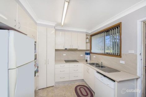 Property photo of 30 Craigie Avenue Kanwal NSW 2259