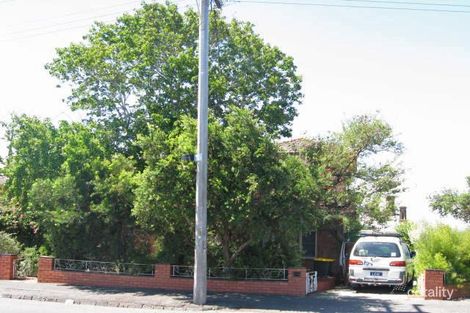 198 Douglas Pde, Newport, VIC 3015