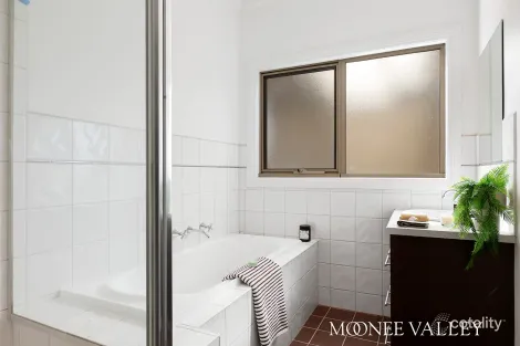 Property photo of 22 Ridley Avenue Avondale Heights VIC 3034