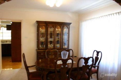 Property photo of 33 Hall Drive Menai NSW 2234