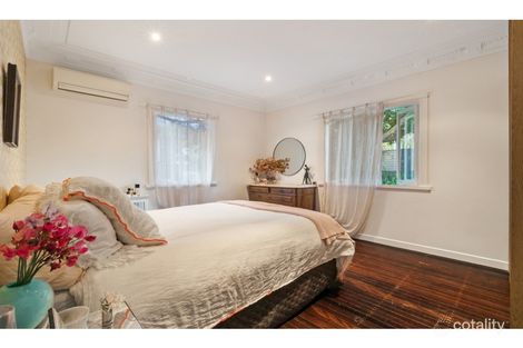 Property photo of 124 Russell Terrace Indooroopilly QLD 4068